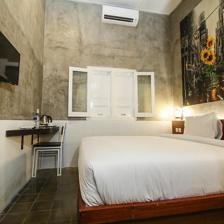 Watu Agung Guest House Magelang Εξωτερικό φωτογραφία