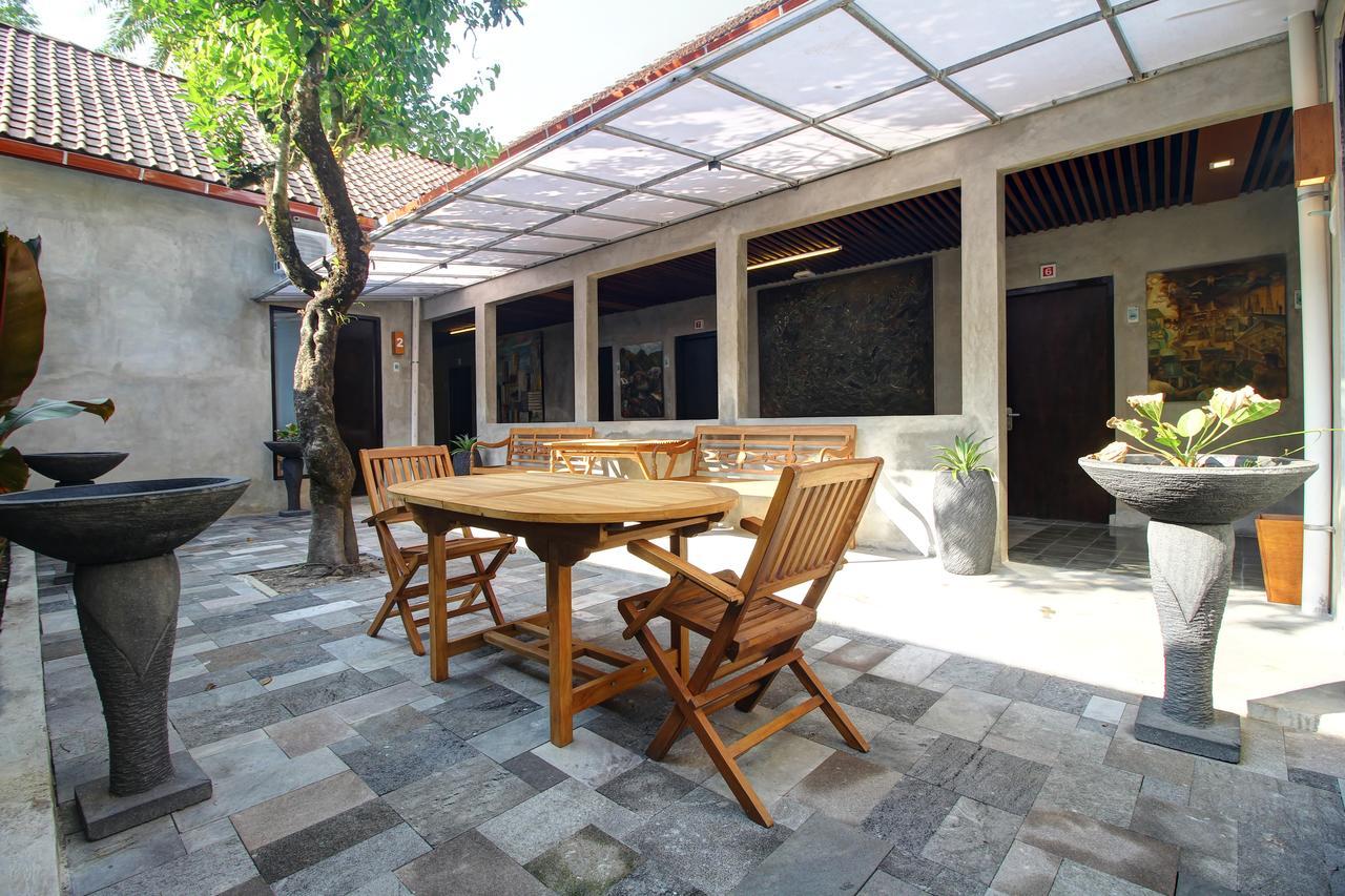 Watu Agung Guest House Magelang Εξωτερικό φωτογραφία